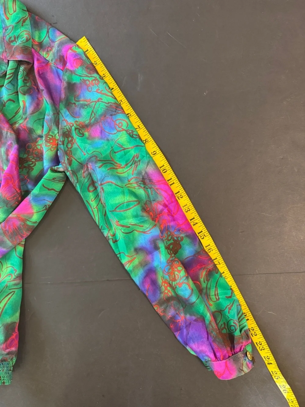 Abstract Vintage 80s Pull Over Long Sleeve Top_10